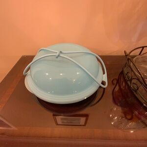 Tupperware dessert taker, blue